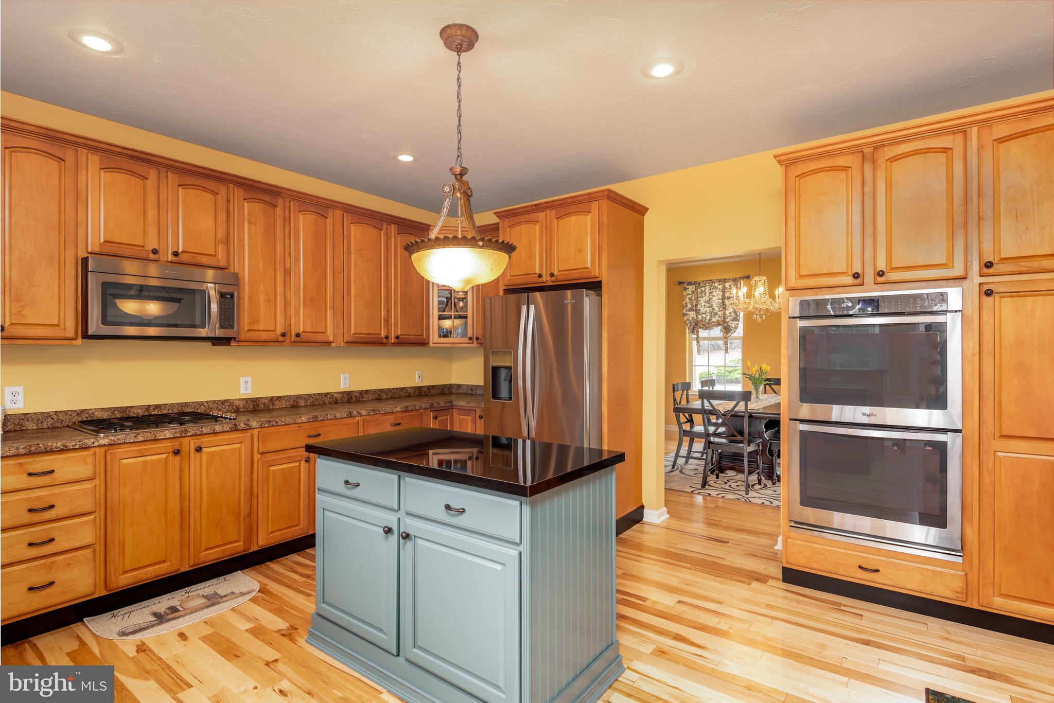 100 Ridgewood Drive Hanover, PA 17331 - Photo 10 of 60 Kitchen - level 1