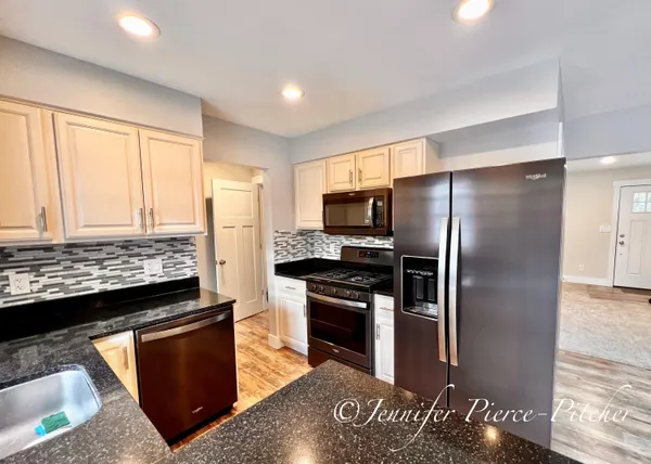 $419,999 | 7439 Eastlane Avenue, Jenison, MI 49428