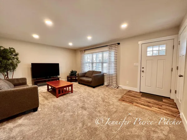 $419,999 | 7439 Eastlane Avenue, Jenison, MI 49428