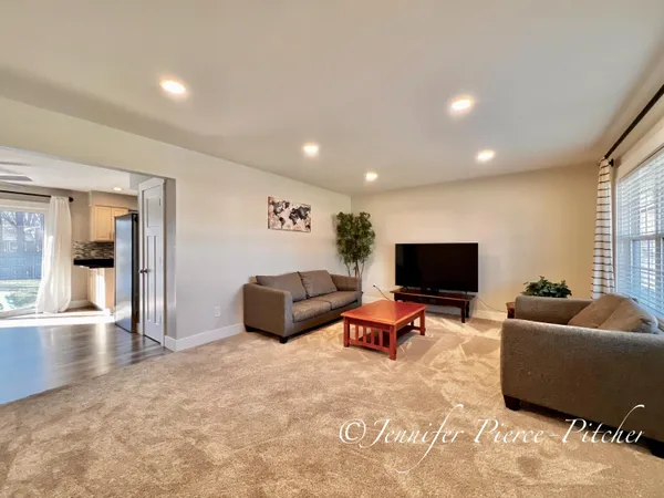 $419,999 | 7439 Eastlane Avenue, Jenison, MI 49428