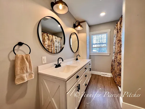 $419,999 | 7439 Eastlane Avenue, Jenison, MI 49428