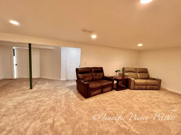 $419,999 | 7439 Eastlane Avenue, Jenison, MI 49428