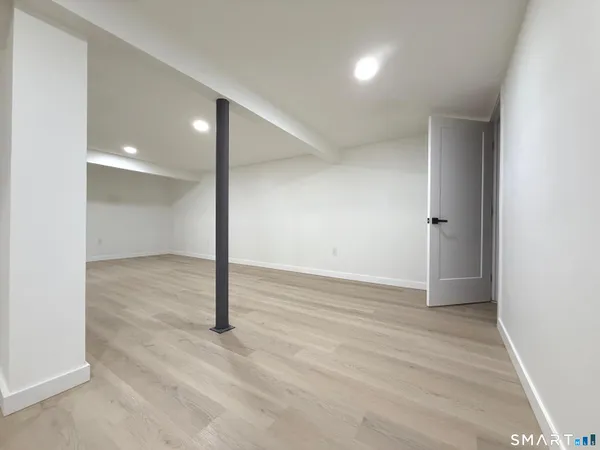 $4,500 | 275 Dayton Road, Trumbull, CT 06611