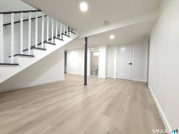 $4,500 | 275 Dayton Road, Trumbull, CT 06611