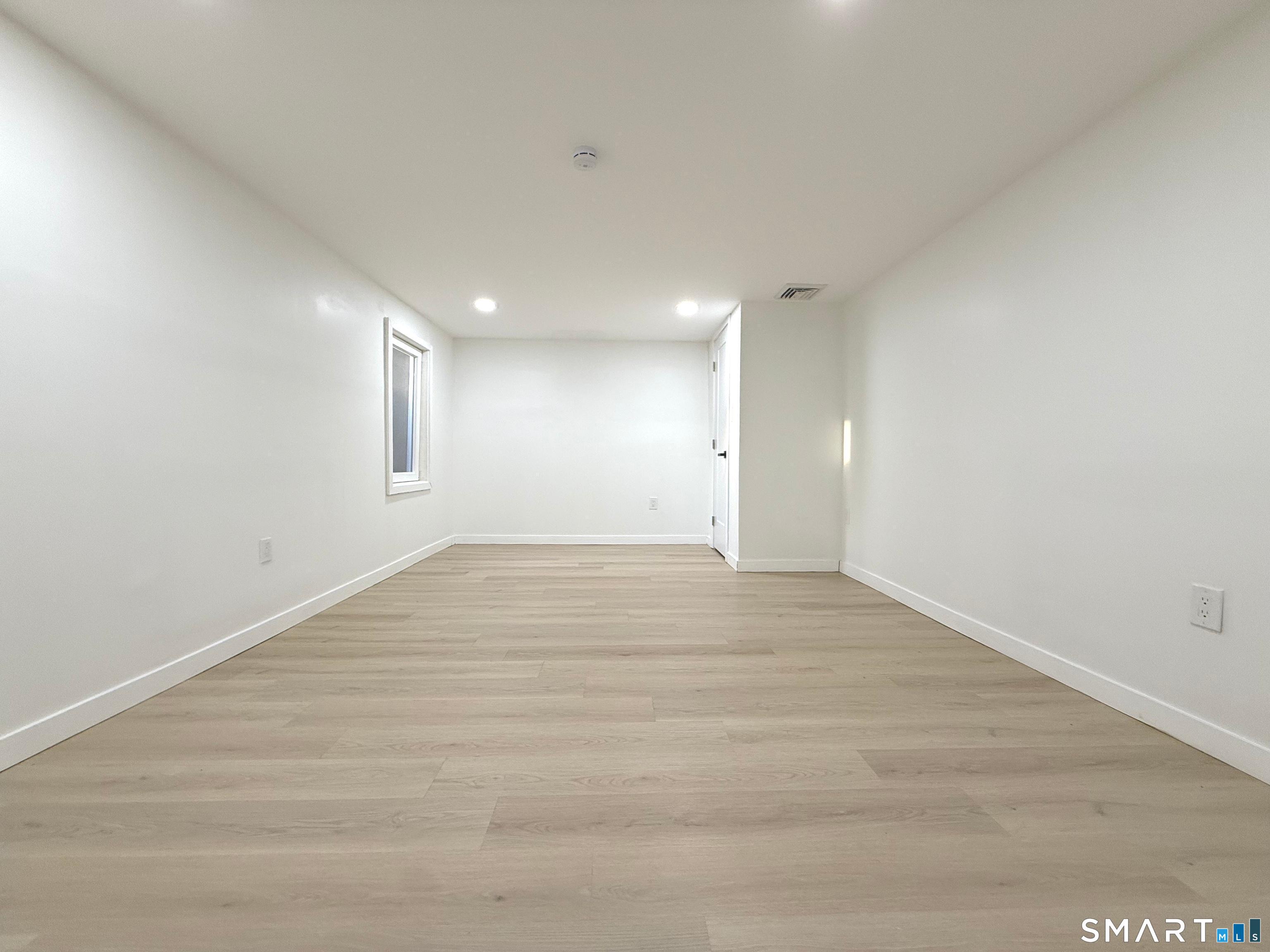 275 Dayton Road Trumbull, CT 06611 - Photo 19 of 26