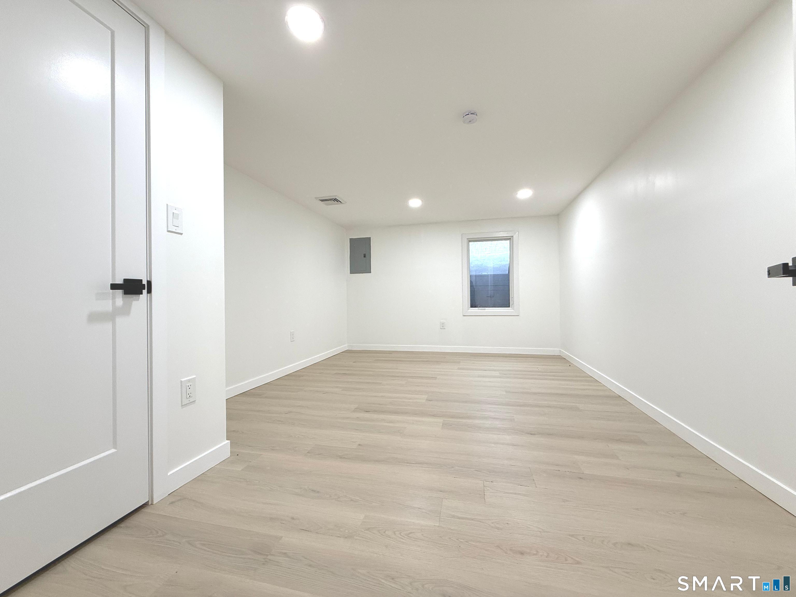 275 Dayton Road Trumbull, CT 06611 - Photo 20 of 26