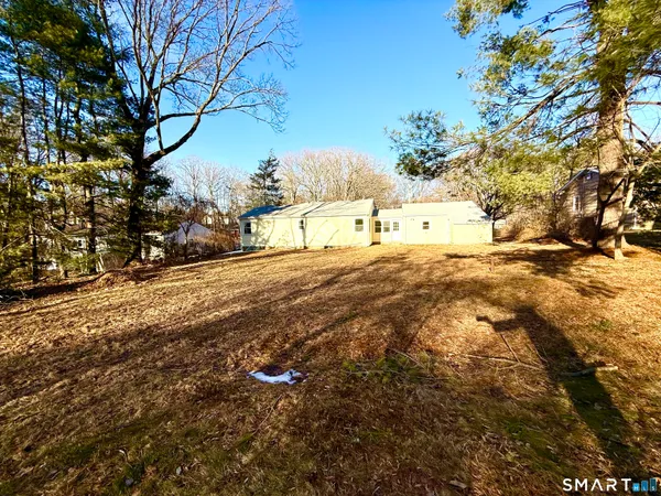 $4,500 | 275 Dayton Road, Trumbull, CT 06611