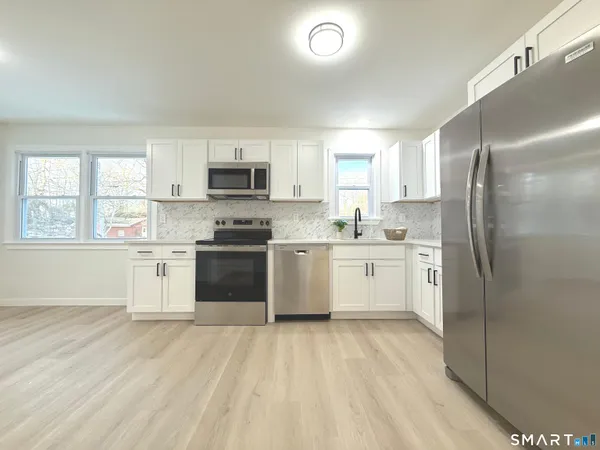 $4,500 | 275 Dayton Road, Trumbull, CT 06611