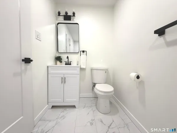 $4,500 | 275 Dayton Road, Trumbull, CT 06611