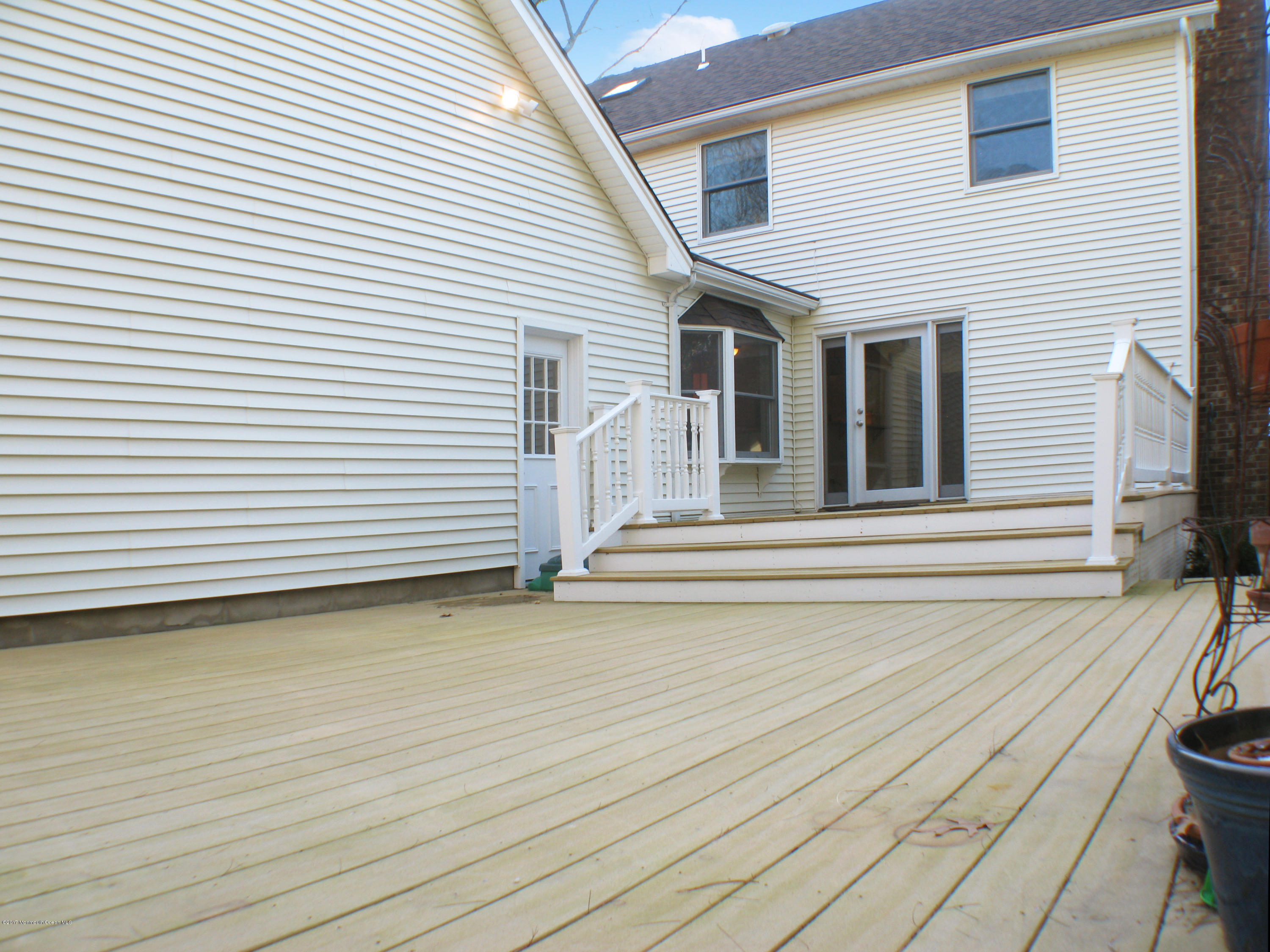 2560 River Road Manasquan, NJ 08736 - Photo 31 of 32 Deck1
