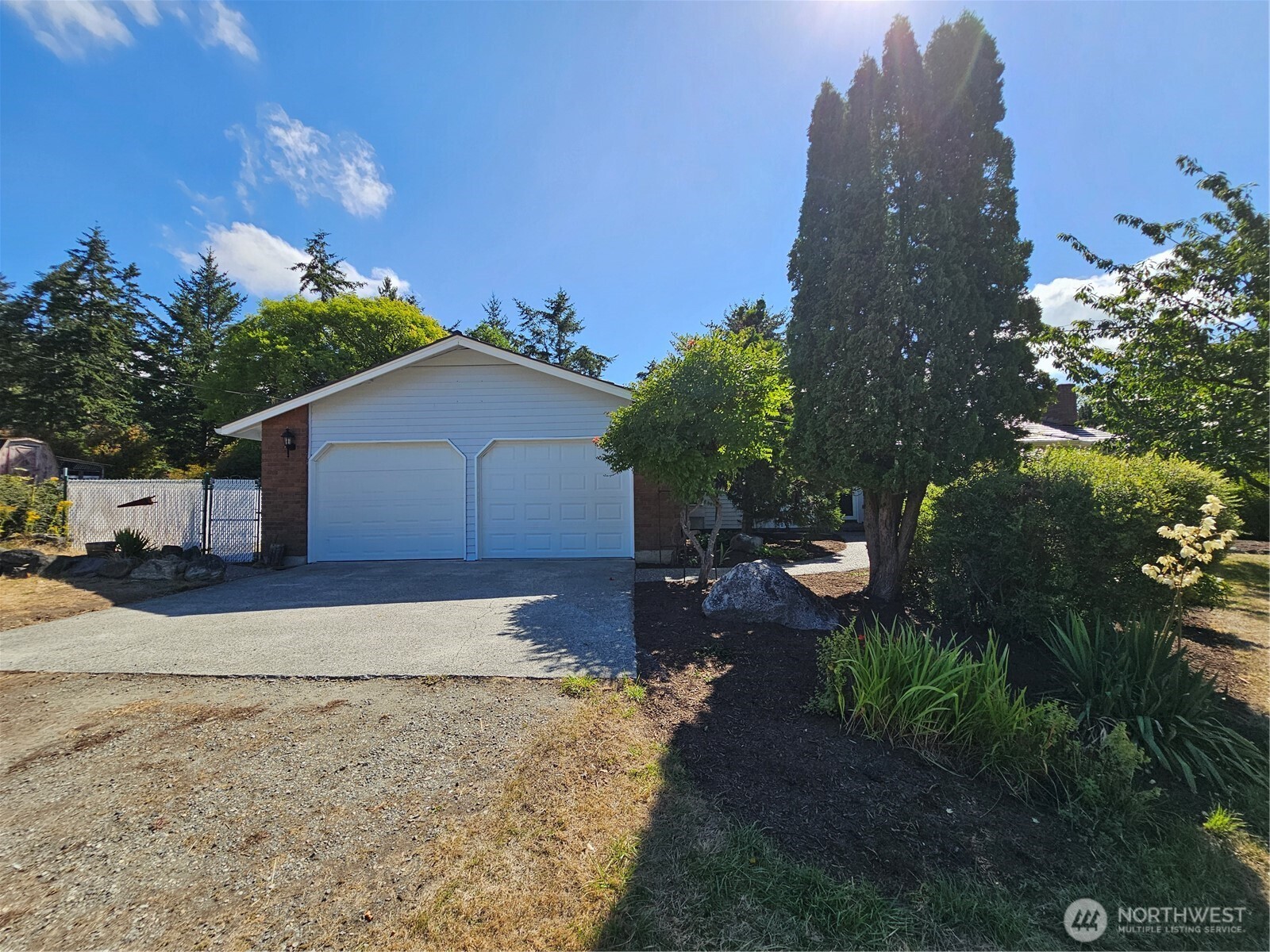 1445 Arnold Road Oak Harbor, WA 98277 - Photo 1 of 40