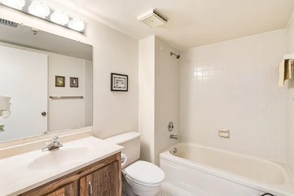 $1,850 | 14623 Bonaire Boulevard, Unit 602, Delray Beach, FL 33446