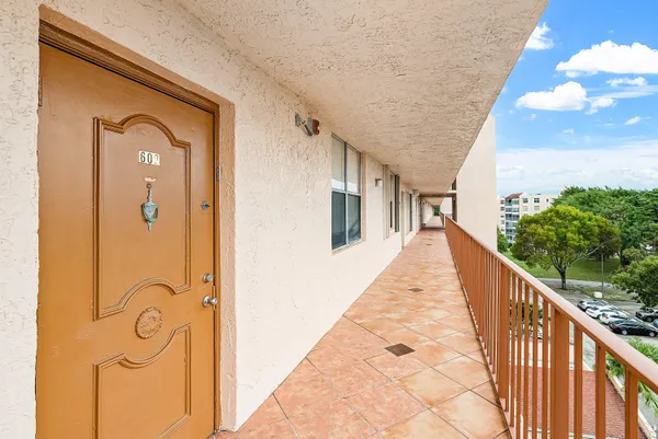 $1,850 | 14623 Bonaire Boulevard, Unit 602, Delray Beach, FL 33446