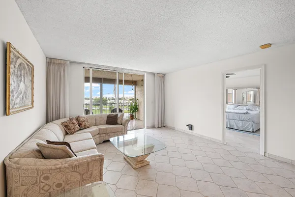 $1,850 | 14623 Bonaire Boulevard, Unit 602, Delray Beach, FL 33446