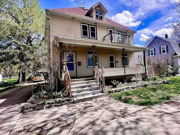 $350,000 | 741 South Irwin Avenue, Green Bay, WI 54301