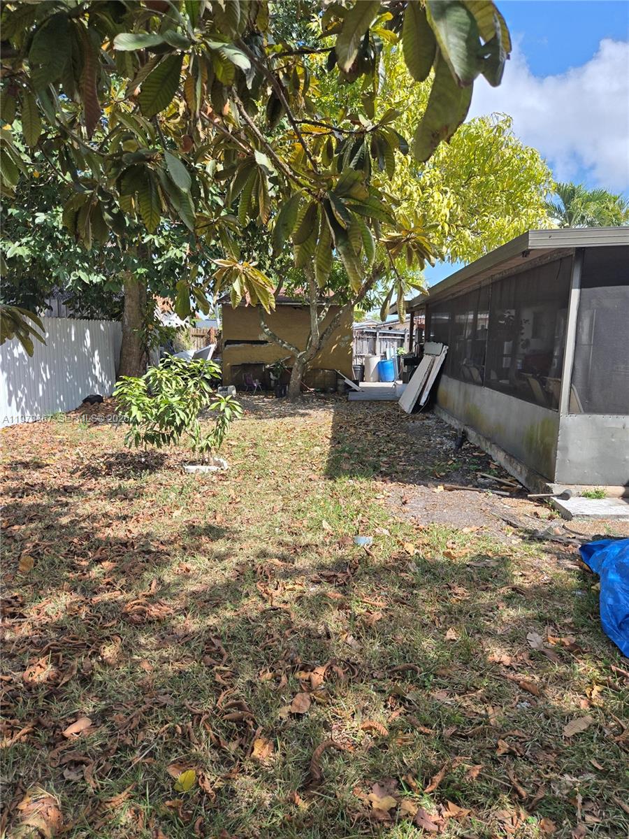 13377 Southwest 46th Lane Miami, FL 33175 - Photo 14 of 25