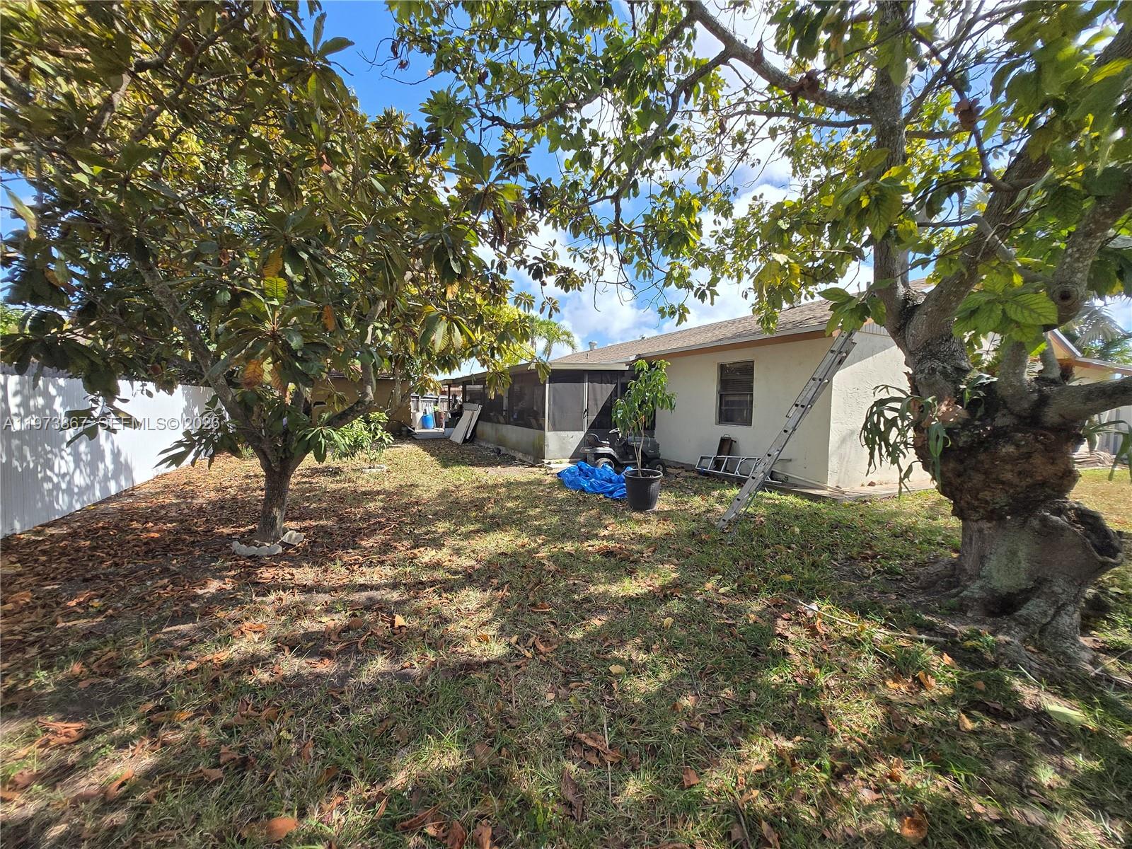 13377 Southwest 46th Lane Miami, FL 33175 - Photo 5 of 25