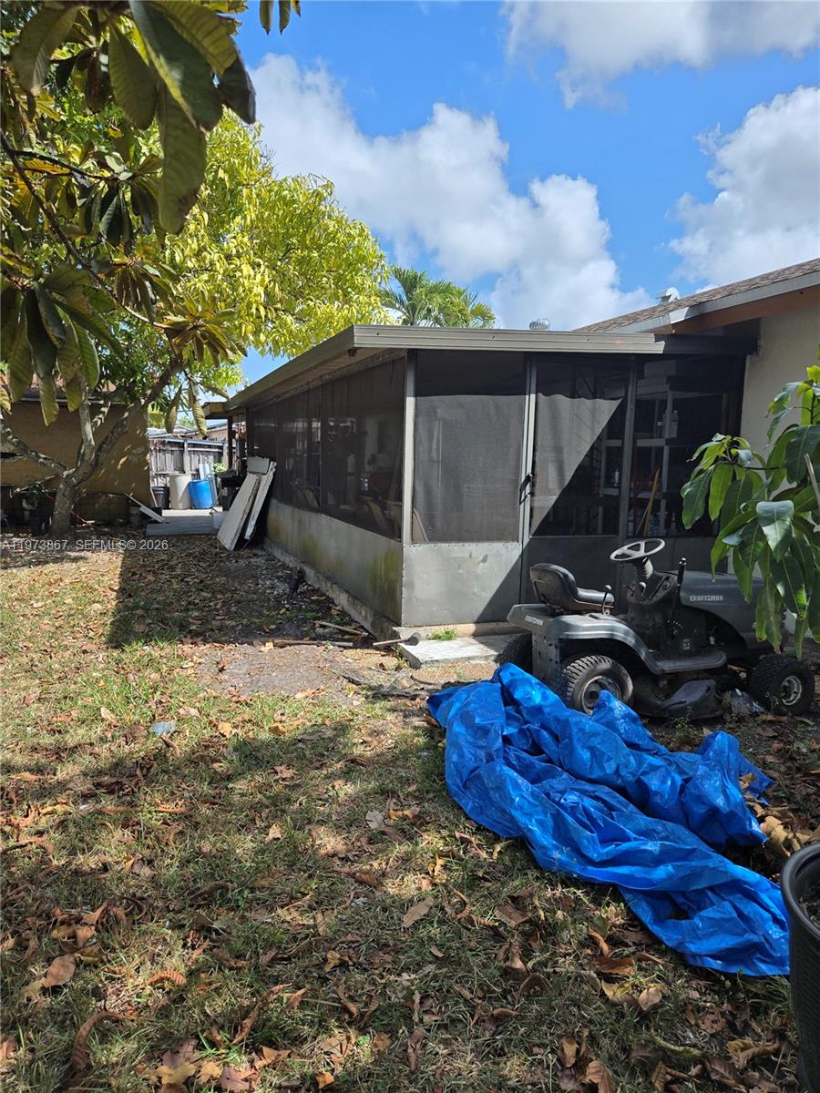 13377 Southwest 46th Lane Miami, FL 33175 - Photo 6 of 25