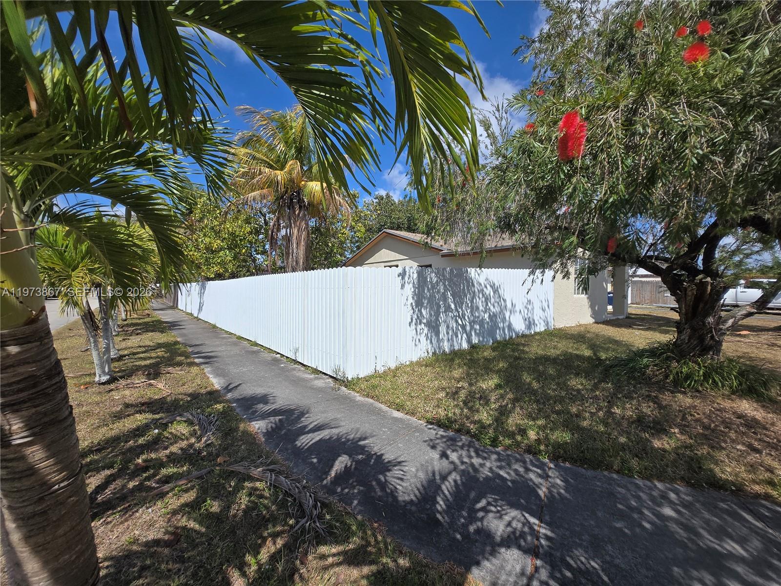 13377 Southwest 46th Lane Miami, FL 33175 - Photo 9 of 25