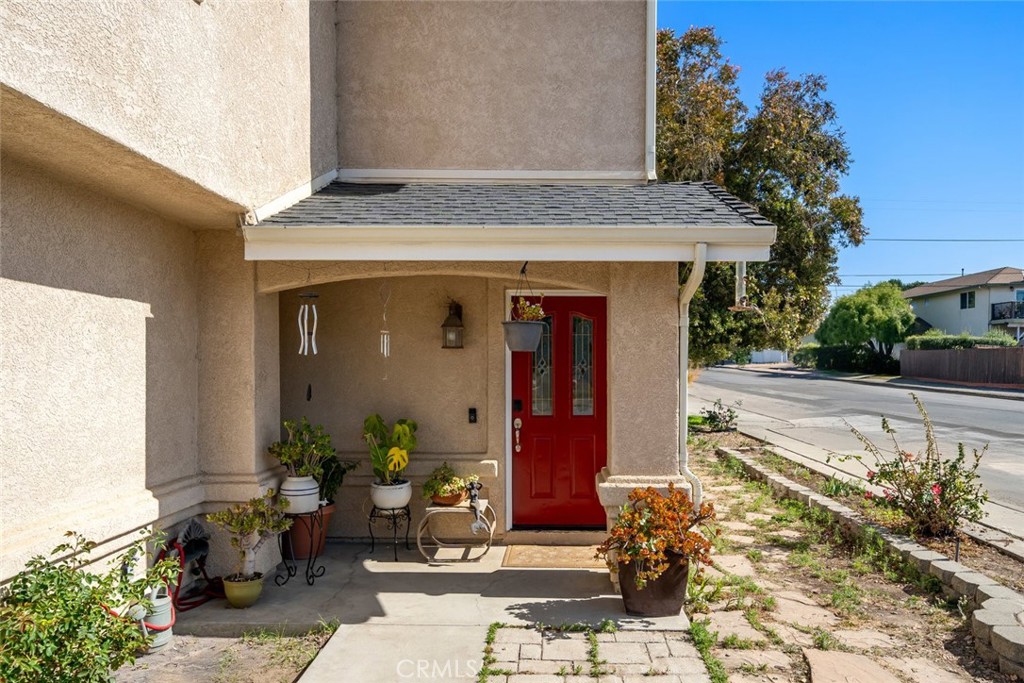 1681 Ocean Street Oceano, CA 93445 - Photo 3 of 25 a front view of a house