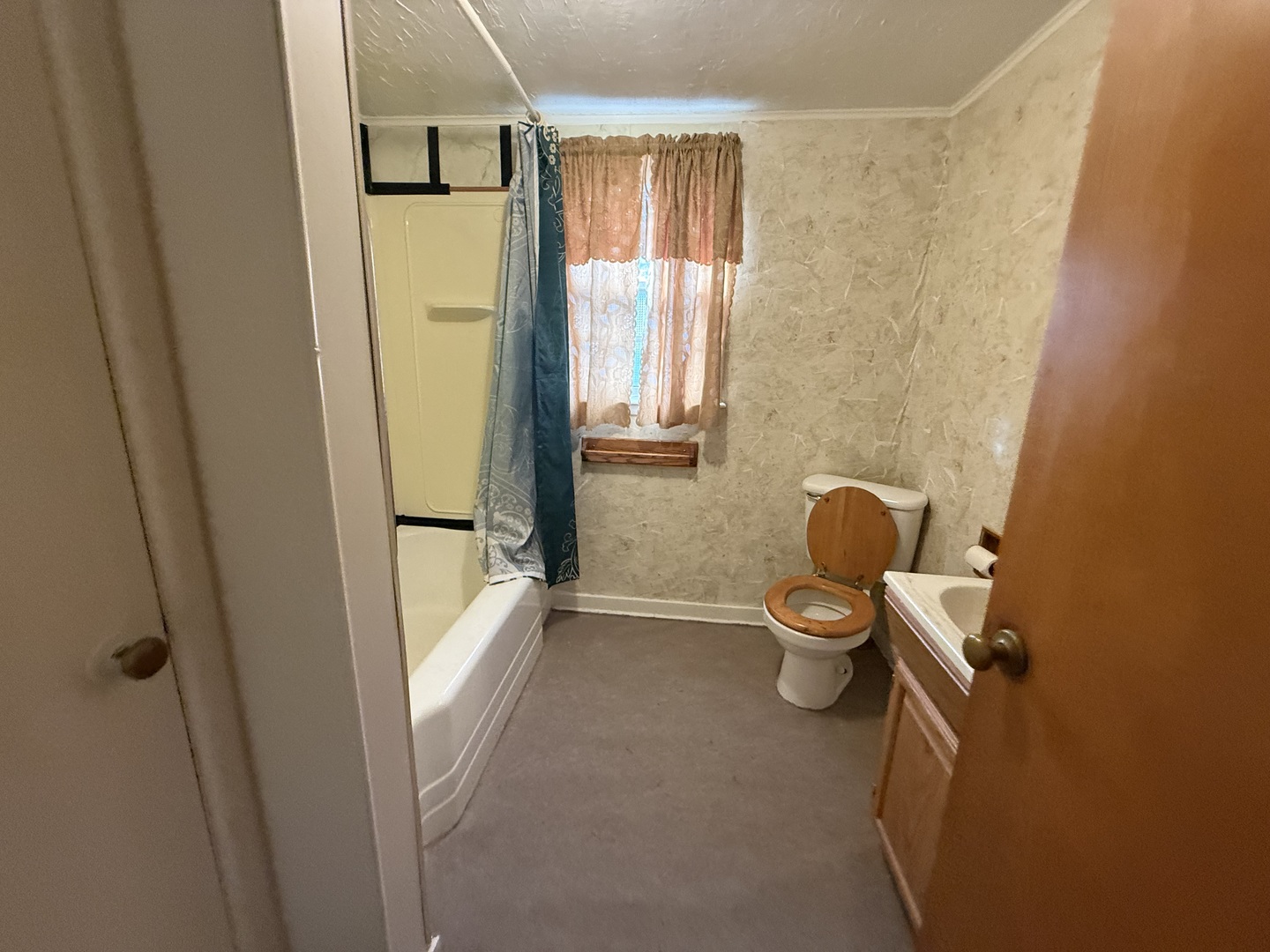 247 17th Place Clinton, IA 52732 - Photo 22 of 26