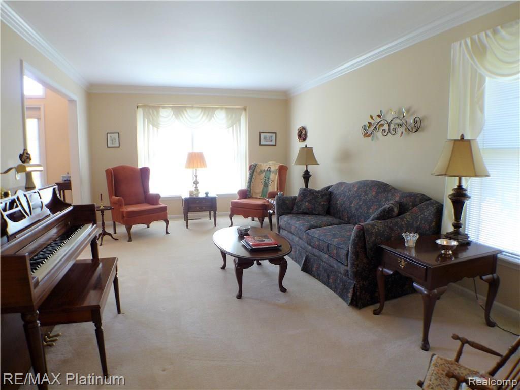 2857 Santia Road Troy, MI 48085 - Photo 6 of 43