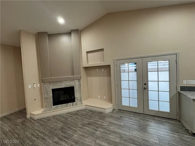 $2,000 | 2503 Hollow Oak Avenue, North Las Vegas, NV 89031