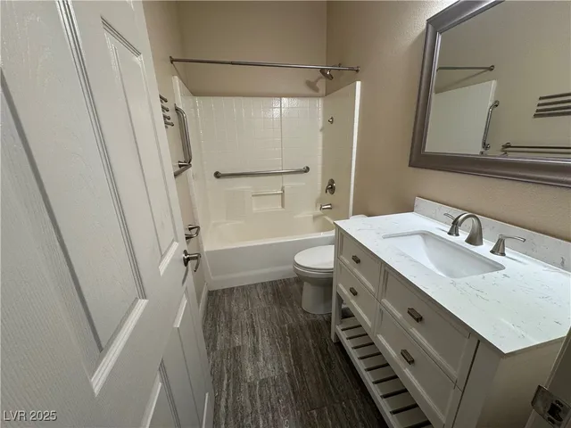 $2,000 | 2503 Hollow Oak Avenue, North Las Vegas, NV 89031