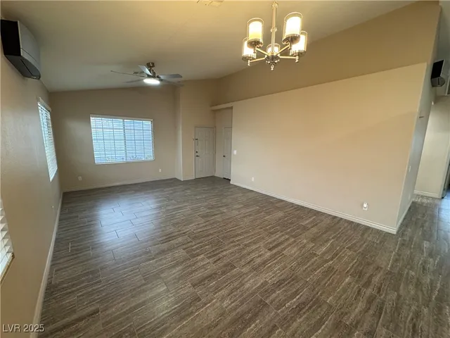 $2,000 | 2503 Hollow Oak Avenue, North Las Vegas, NV 89031
