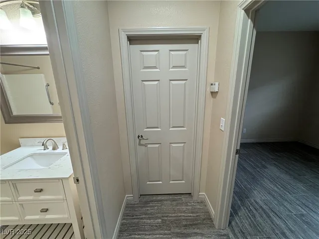 $2,000 | 2503 Hollow Oak Avenue, North Las Vegas, NV 89031