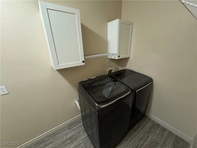 $2,000 | 2503 Hollow Oak Avenue, North Las Vegas, NV 89031