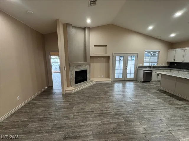 $2,000 | 2503 Hollow Oak Avenue, North Las Vegas, NV 89031