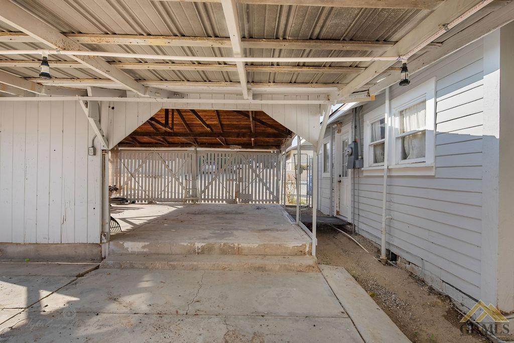 327 E Street Taft, CA 93268 - Photo 16 of 23