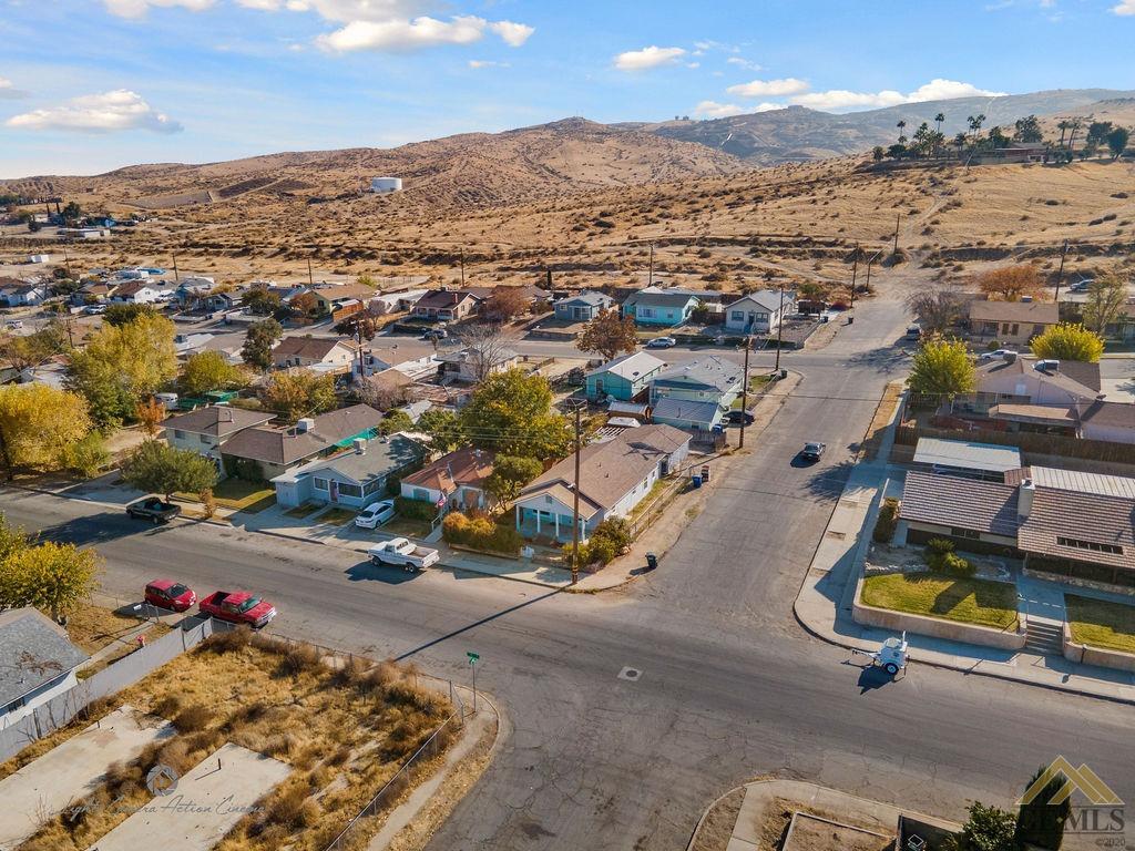 327 E Street Taft, CA 93268 - Photo 19 of 23