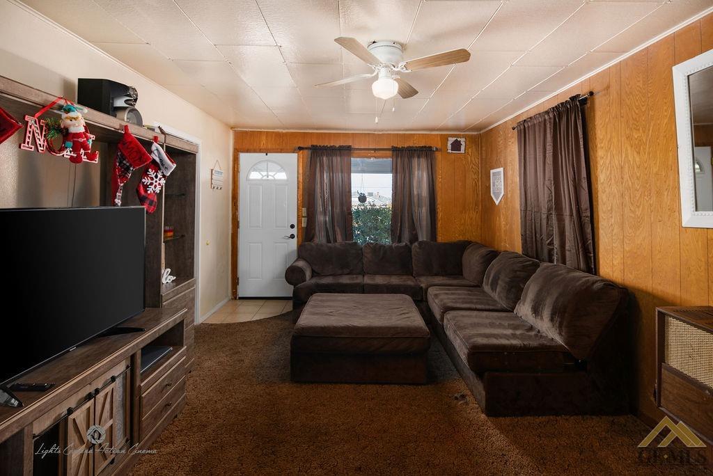 327 E Street Taft, CA 93268 - Photo 7 of 23