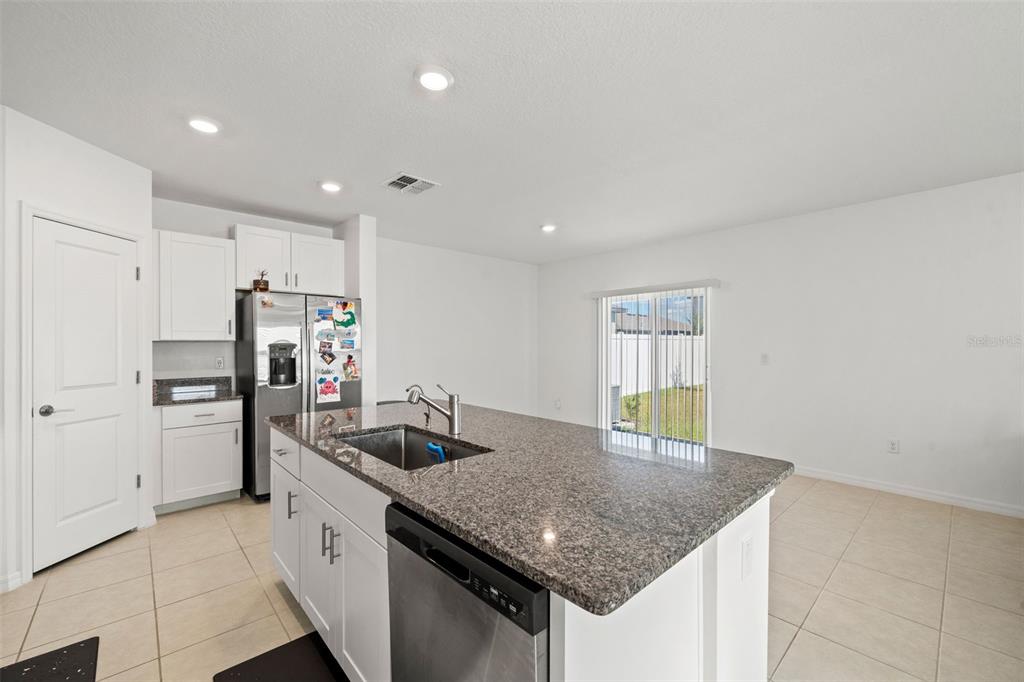 156 Rose Bud Ln Spring Hill Spring Hill, FL 34609 - Photo 9 of 51