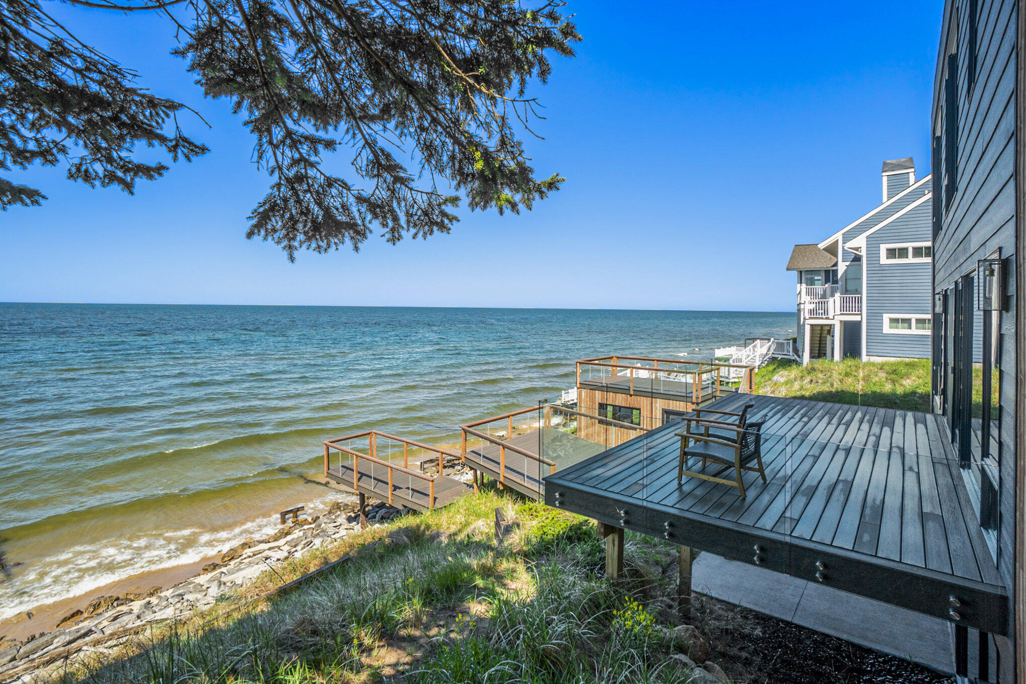 18069 North Shore Estates Road Spring Lake, MI 49456 - Photo 4 of 51 048_dsc04051