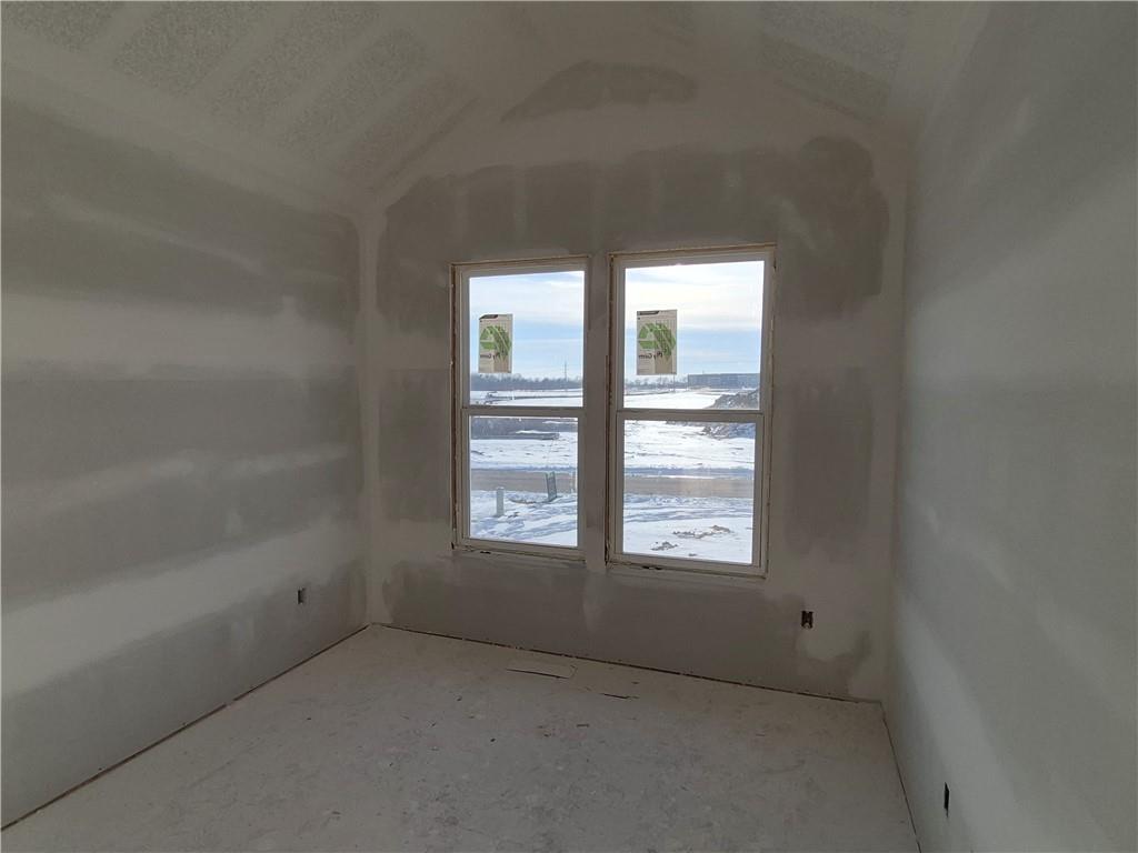 4925 146th Street Basehor, KS 66007 - Photo 14 of 66