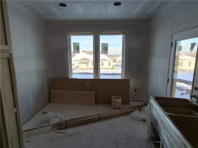 $469,000 | 4925 146th Street, Basehor, KS 66007