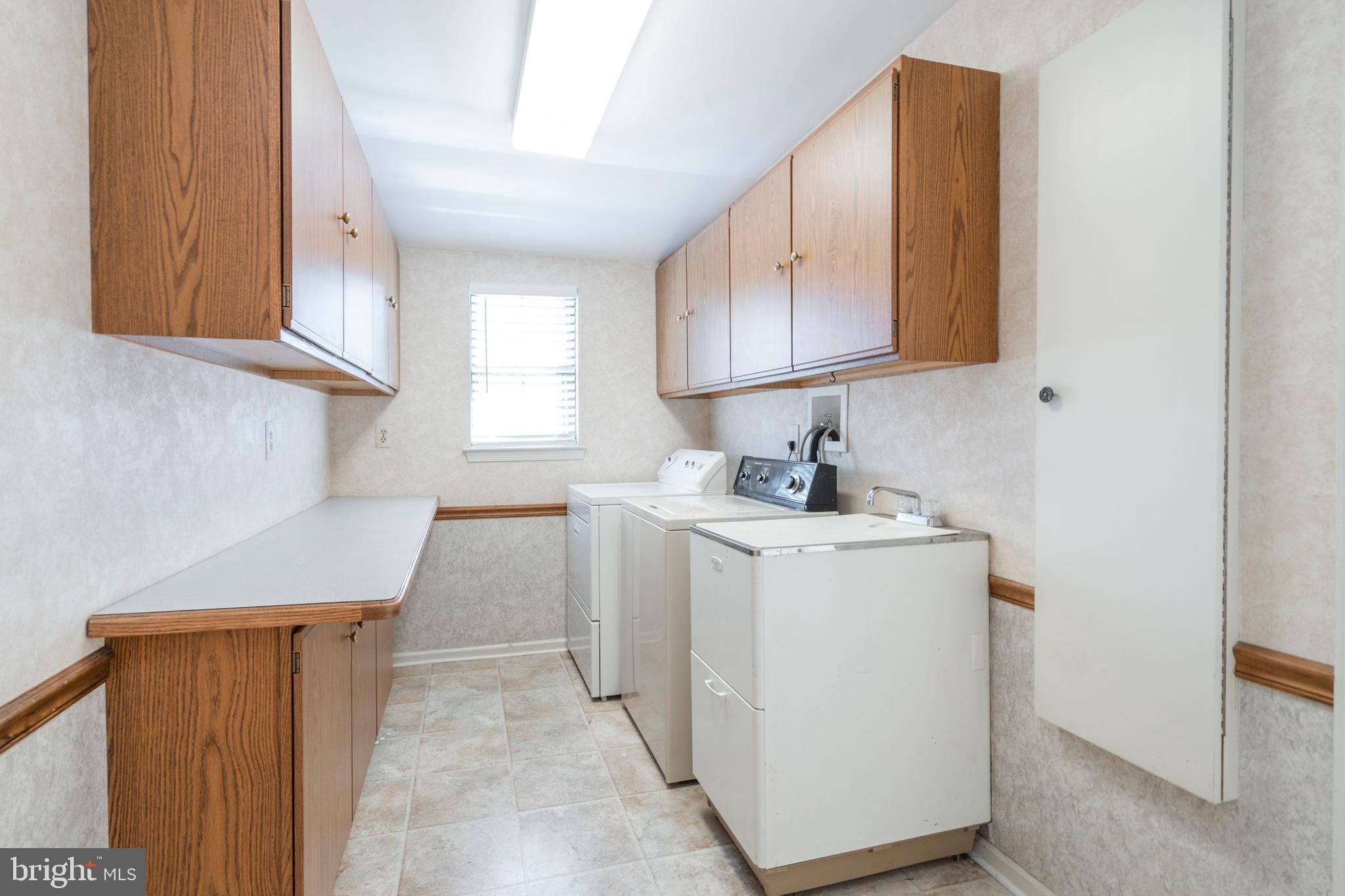 14 Highfield Lane Wayne, PA 19087 - Photo 24 of 42 Main Floor Laundry Room