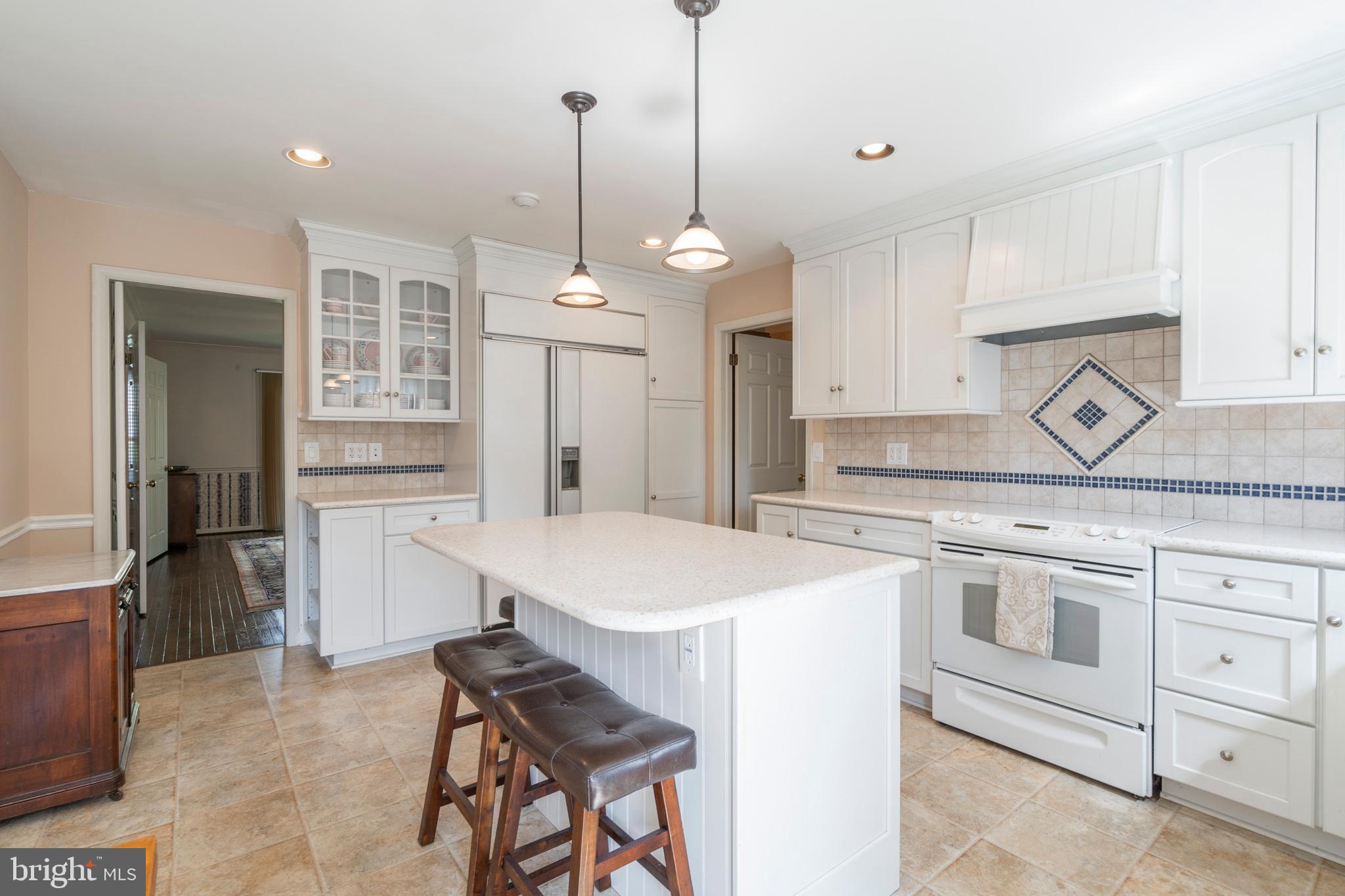 14 Highfield Lane Wayne, PA 19087 - Photo 6 of 42 Kitchen