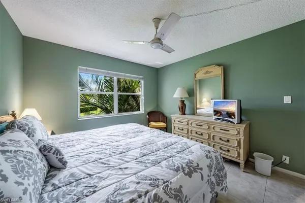 $5,500 | 3 Bluebill Avenue, Unit 207, Naples, FL 34108