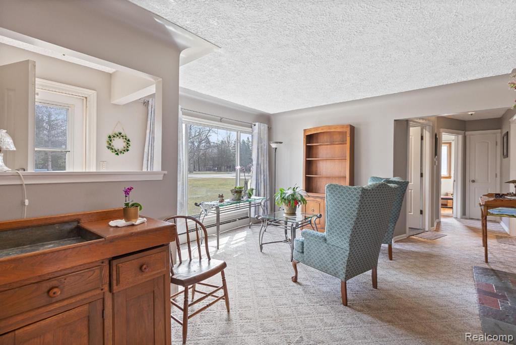 3678 John R Road Rochester Hills, MI 48307 - Photo 3 of 44