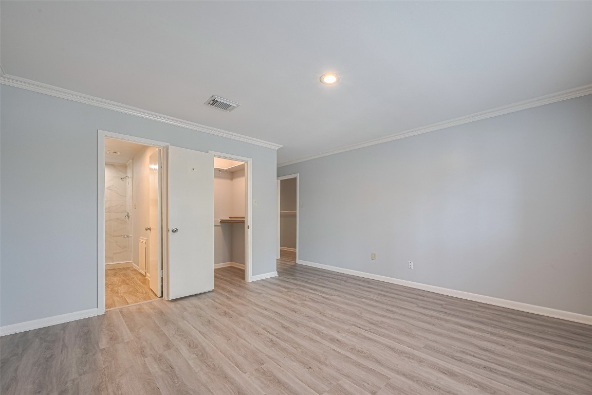 15600 Barkers Landing Road, Unit 20 Houston, TX 77079 - Photo 40 of 49