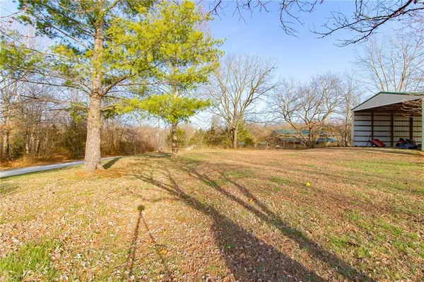 $309,000 | 1150 Southeast 140P, Clinton, MO 64735