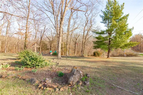 $309,000 | 1150 Southeast 140P, Clinton, MO 64735