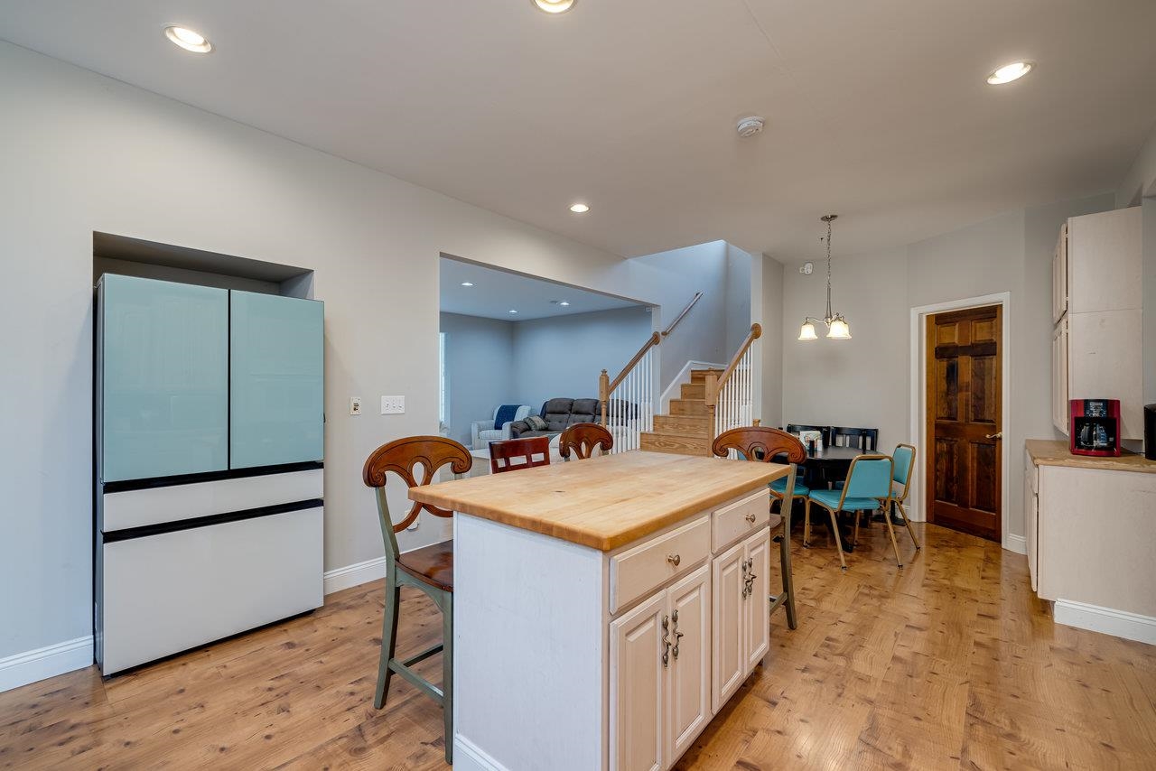 155 Main Street Dayton, VA 22821 - Photo 4 of 75 a kitchen with a sink and breakfast area
