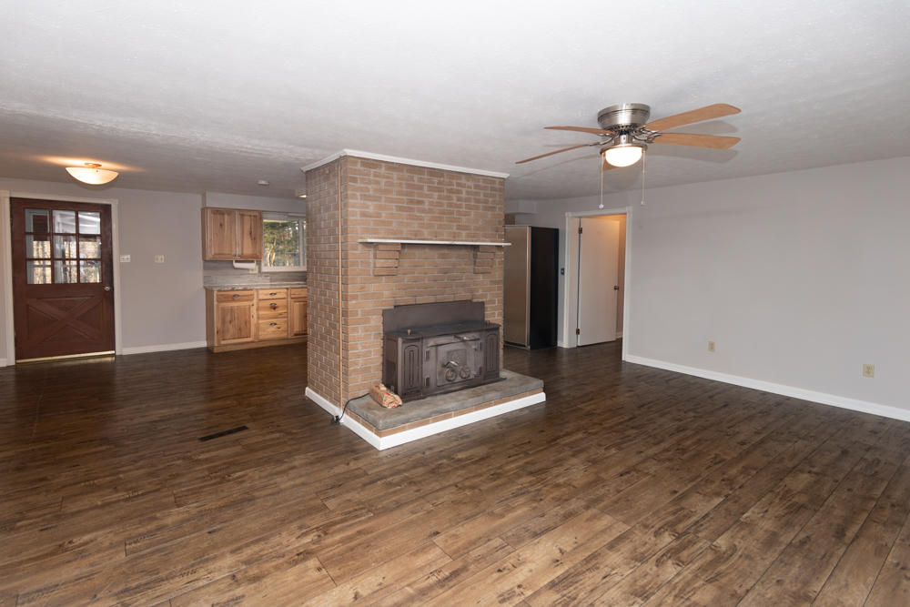 309 Old Emory Road Clinton, TN 37716 - Photo 10 of 21 DSC_4807