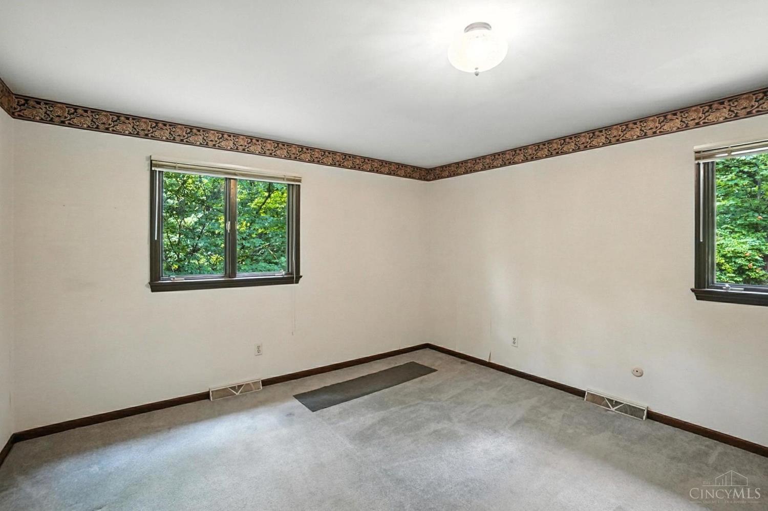 13100 Prichard Road Middletown, OH 45042 - Photo 21 of 49 Gallery Image 21