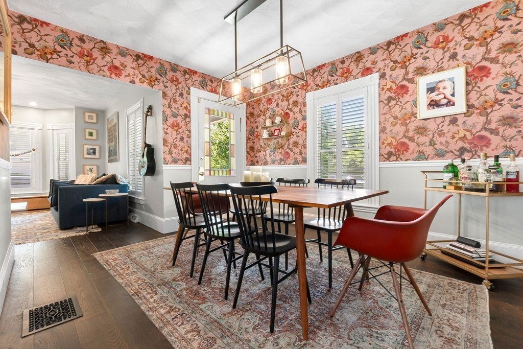 13 Pleasant Street Hamilton, MA 01982 - Photo 12 of 35 Gallery Image 12